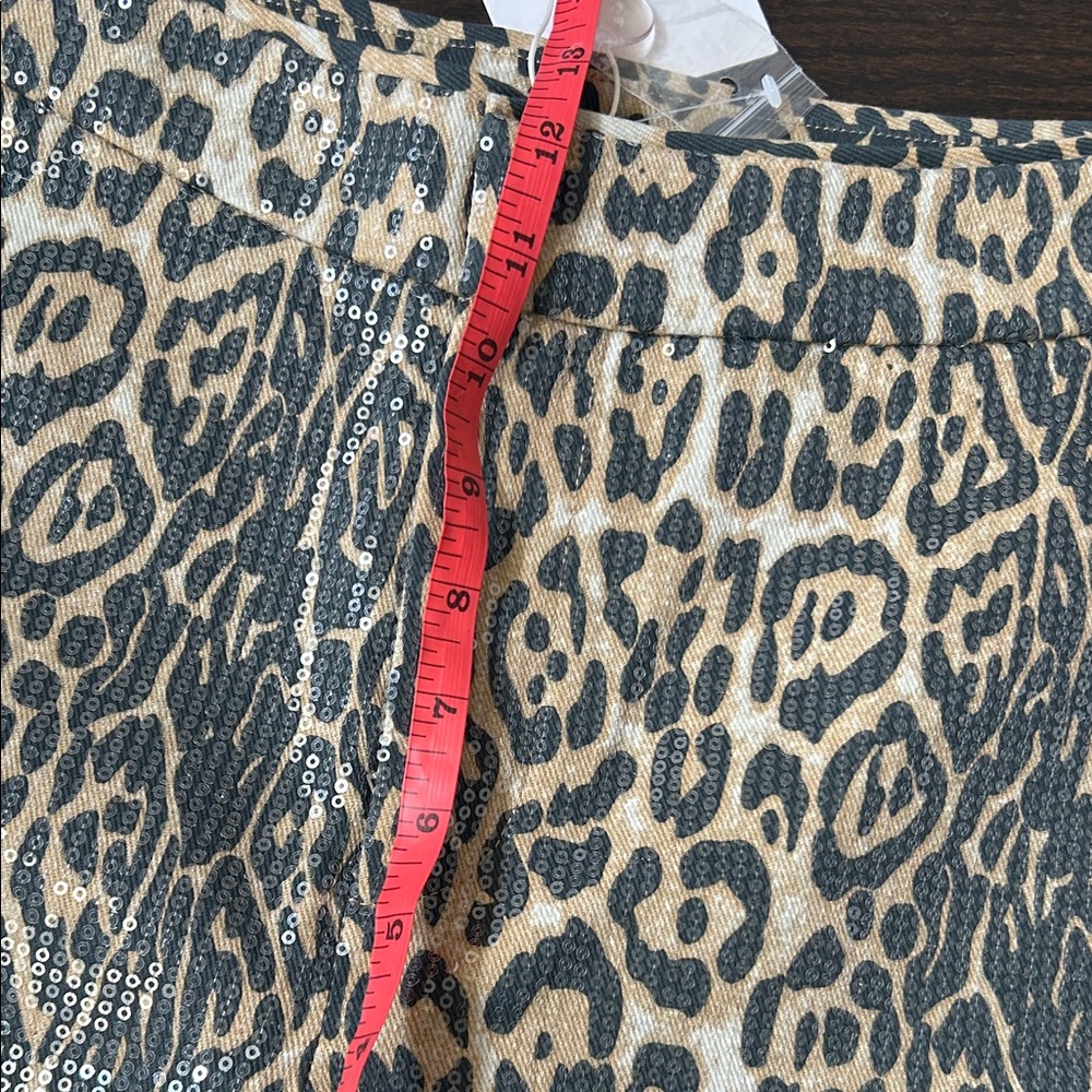 Leopard Print High Rise Shorts - Picture 12 of 16
